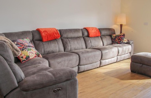Pontesbury House | Black Lion Barn Retreat