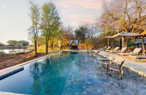 Matlhagame Cabin | Black Rhino Game Lodge