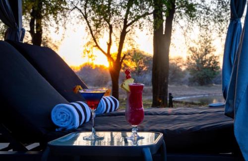 Matlhagame Cabin | Black Rhino Game Lodge
