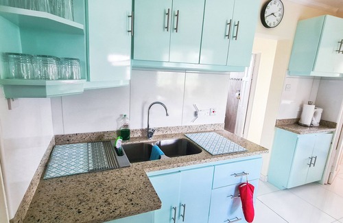 Black Rock House | Black Rock Garden Cottage, Full Kitchen, Smart TV, A/C, Paradise Beach 3 km