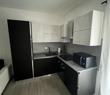Pivarada Apartment | Black&White House