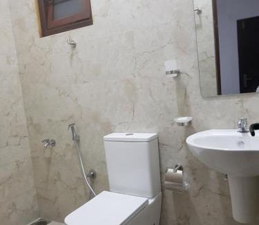 Arunagiri Nagar Hotel | Blackthorn Hotel