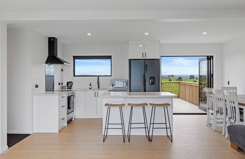 Pukehina House | Blackwood Beach House Pukehina