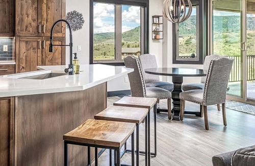 Oak Creek House | Blend of luxury and style in this brand new 4-bedroom rental home.