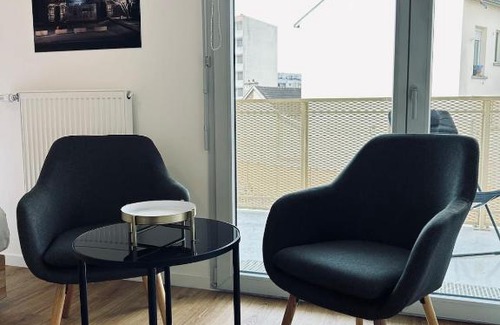 Courlancy Apartment | Bleuets studio cosy neuf terrasse proche centre