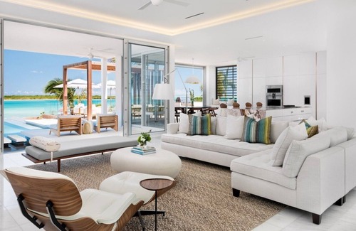 Leeward Settlement Villa | Blondel Cove - stunning 6 bedroom home in Turks and Caicos