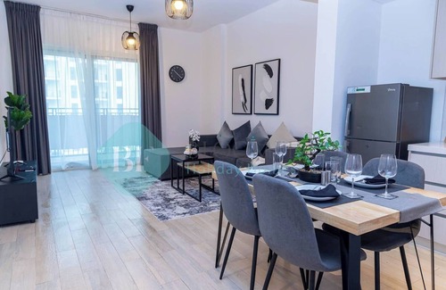 Al Raha Beach Apartment | Bloomfields Elegant 1BR in Waters Edge Yas Island