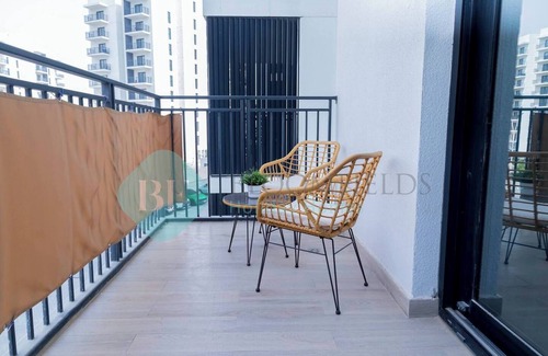 Al Raha Beach Apartment | Bloomfields Elegant 1BR in Waters Edge Yas Island