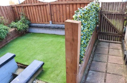 Holbeck Apartment | Blooming 2 bedroom Property
