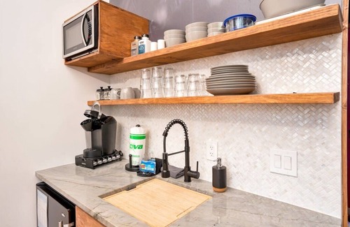 Wildwood House | Blooming Redbud Treehouse with private hot tub!