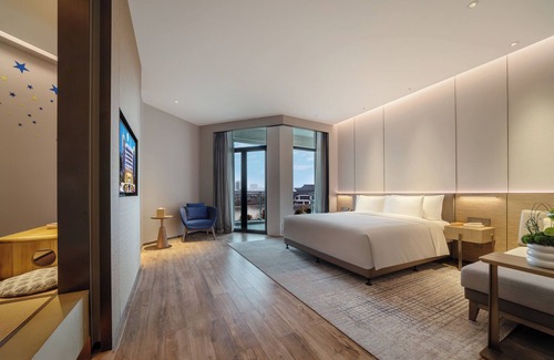 Dujiangyan Hotel | Blossom Attic DuJiangYan