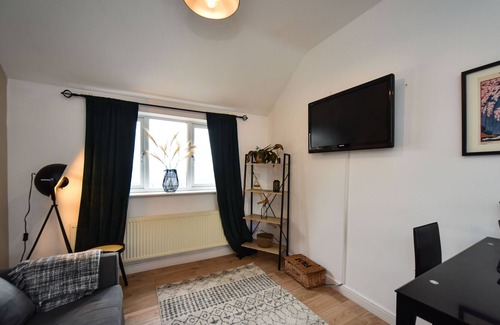 Crich Cottage | Blossom Cottage, cosy cottage for 2 with AMAZING views