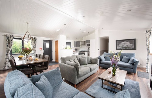 Lifton House | Blossom Lodge, 1 Roadford Lake Lodges