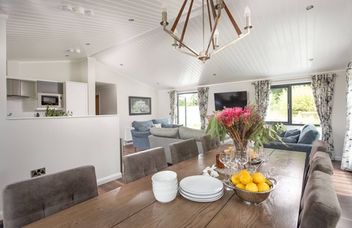 Lifton House | Blossom Lodge, 1 Roadford Lake Lodges