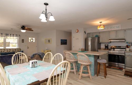 Long Beach House | Blu-By-U by Oak Island Accommodations