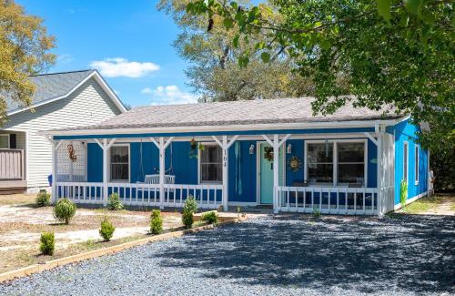 Long Beach House | Blu-By-U by Oak Island Accommodations