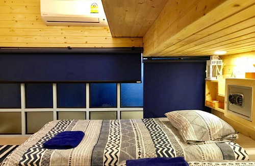 Phaya Thai Hotel | Blu Cabin Ari Stylish Gay Poshtel