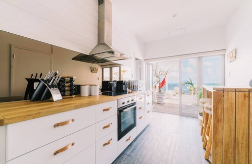 North Coogee Apartment | Blu Peter Penthouse Ocean View.