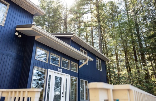 Swanton House | Blue Anchor- 8 bedrooms with indoor pool and movie theater