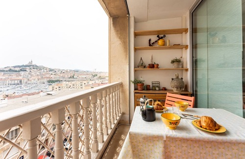 Hotel-de-Ville Apartment | BLUE BAY - Superbe Vue sur le Vieux Port