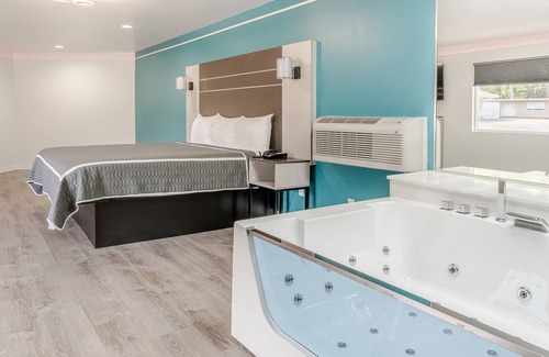 North Kingstown Hotel | Blue Beach Motel