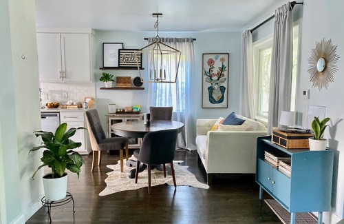 Forest Park House | Blue Door Walk to Avondale Dog-friendly w Yard