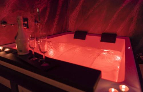 Santeramo in Colle Apartment | Blue Hole b&b Santeramo in colle e Jacuzzi Suite