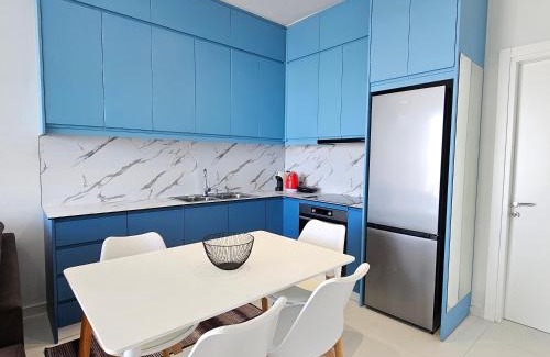 Qafe e Gjashtes Apartment | Blue Horizon And Seaside Serenity