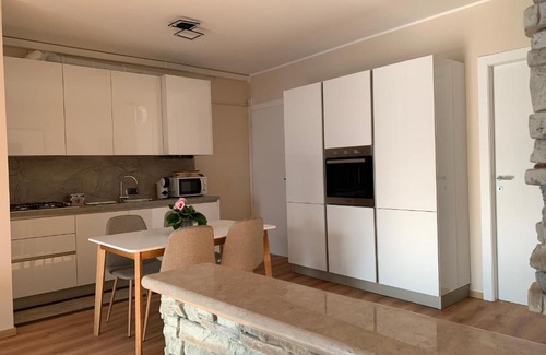 Lovere Apartment | Blue Lake