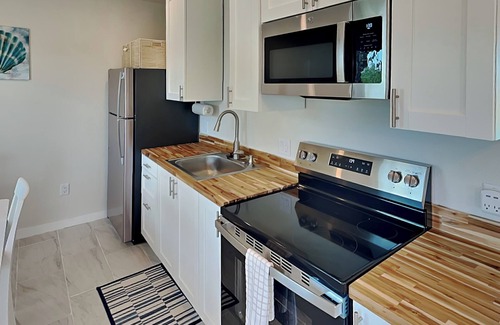 Rockport Condo | Blue Marlin #1 | Bay Views, Community Pool