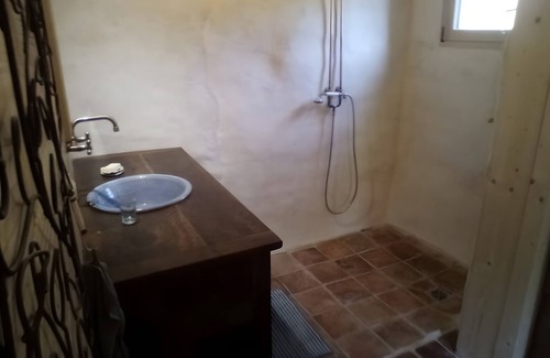 Bellegarde-en-Diois Bed & Breakfast | Blue Mountains Farm - Room