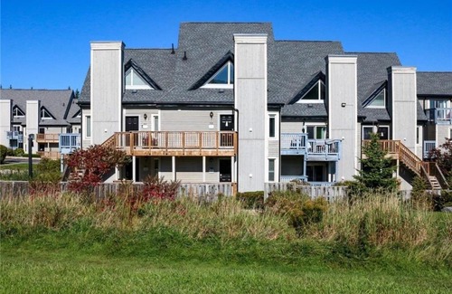 Craigleith House | Blue Mountain at your Door Step