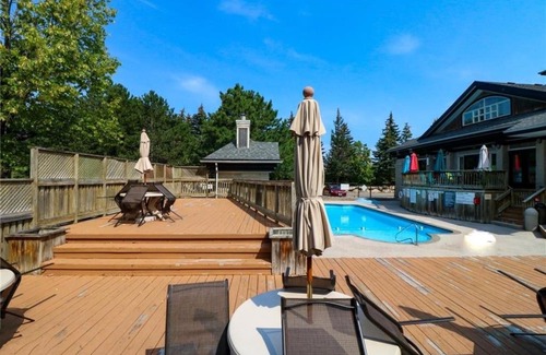 Craigleith House | Blue Mountain at your Door Step