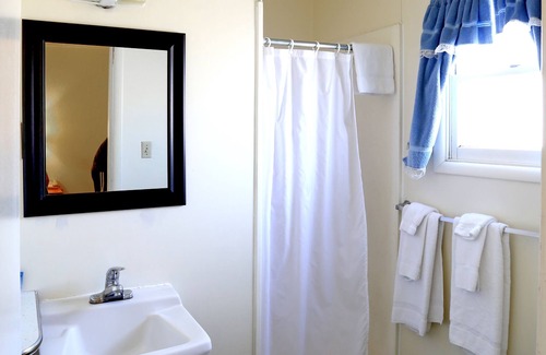 Dayton Hotel | Blue Mountain Hotel
