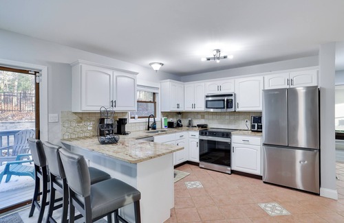 East Stroudsburg House | Blue Mountain Lake Retreat | Hot Tub Game Room Firepit