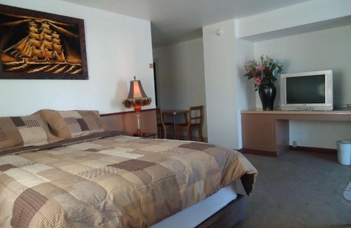 Okanogan Hotel | Blue Mountain Motel