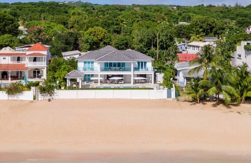 Reeds Bay Villa | Blue Oyster Summary:
