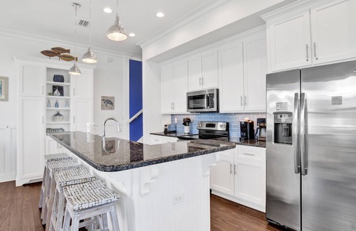 Gulf Shores House | Blue Paradise ~ Outdoor Pool, Beach Access + $400 in FREE Activities Daily ~ Zoo/Parasailing + More
