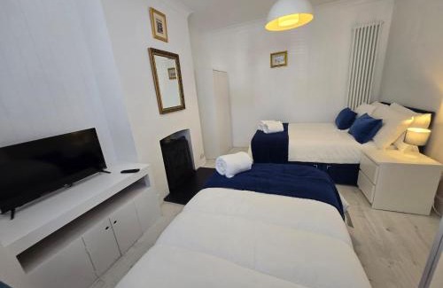 Clacton-on-Sea House | Blue Peak Lodge