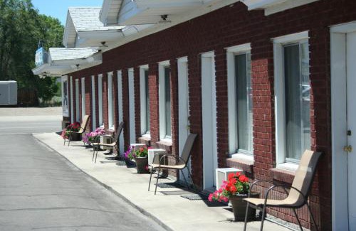 Panguitch Hotel | Blue Pine Motel