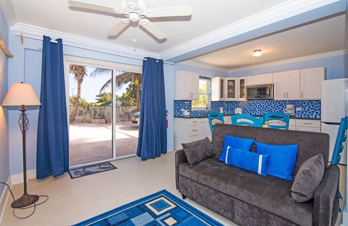 Gun Bay Apartment | Blue Sea Hideaway - POOL CONSTRUCTION IS COMPLETE !