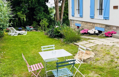 Parmain House | BLUE SHUTTERS
