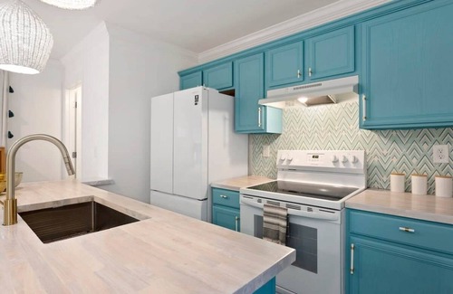 Inman Park Apartment | Blue Sky Studio by Minty Living