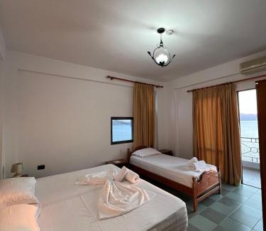 Qender Apartment | Blue Waves