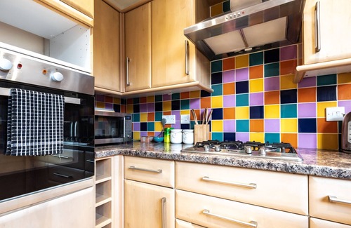 Southampton House | Bluebell House Ideal for Long Stays!