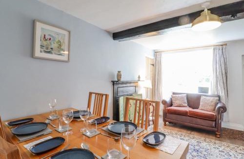 Bury St Edmunds House | Bluebird Cottage