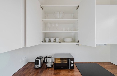 Prague 3 Apartment | Blueground | Žižkov, furnished, park (PRG-42)