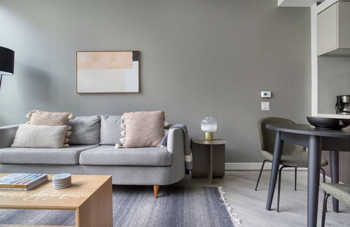 Dupont Circle Apartment | Blueground | Adams Morgan, rooftop, nr Dupont Circle