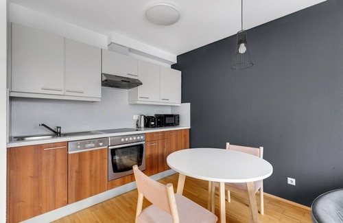 Thurygrund Apartment | Blueground | Alsergrund, rooftop, nr Votivkirche