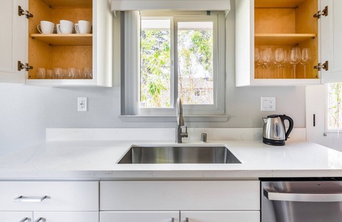 Downtown Apartment | Blueground | Downtown Menlo Park, view, nr Park